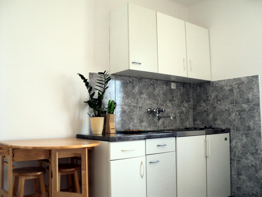 Apartments Rubinic Jelsa  Chambre photo