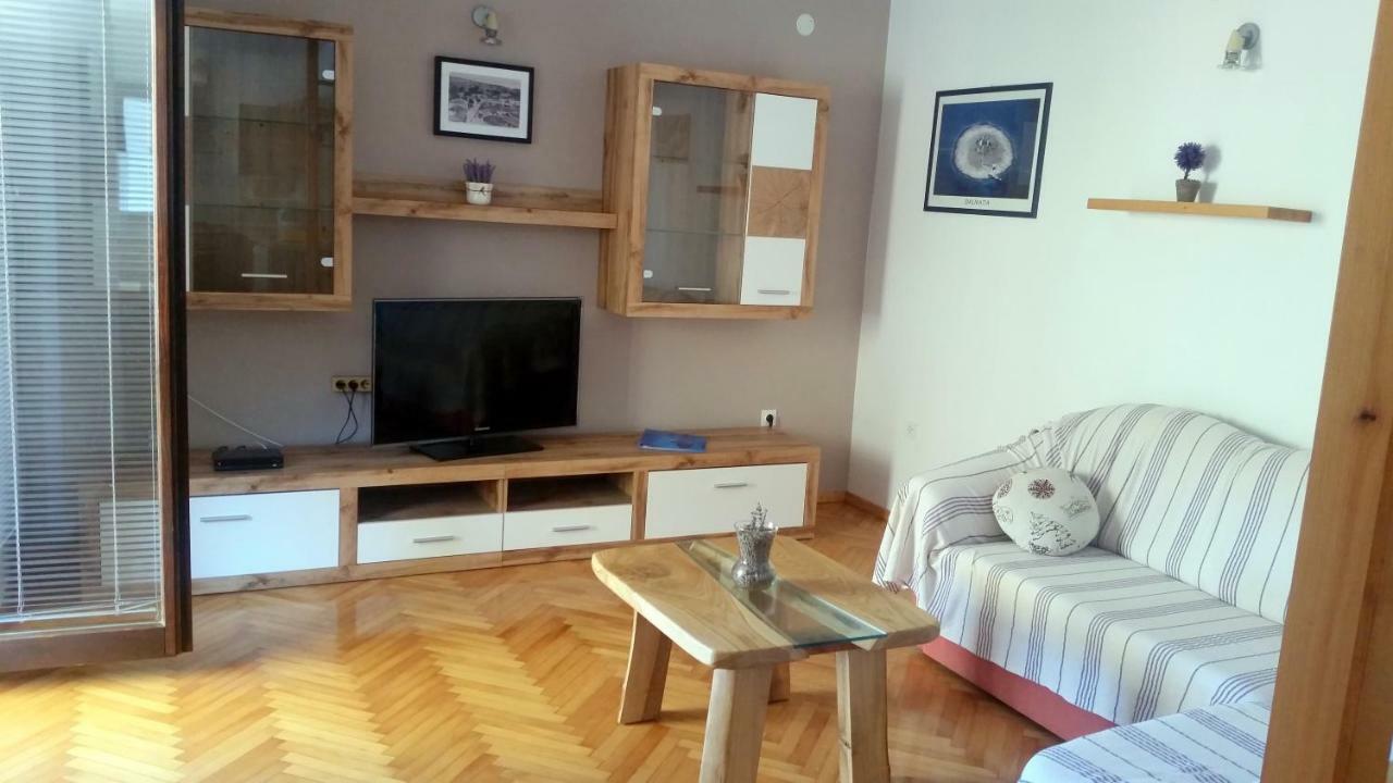 Apartments Rubinic Jelsa  Extérieur photo